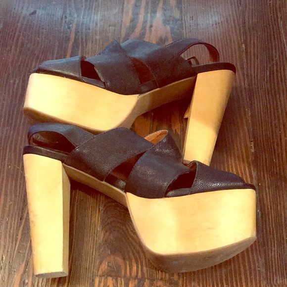 Jeffrey Campbell Shoes - Jeffery Campbell wooden platform sandals